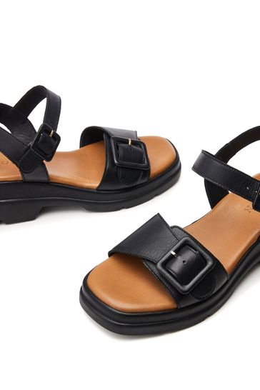 Moda in pelle shore store