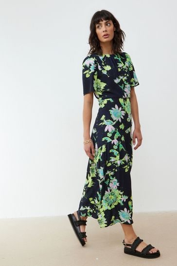 Botanical print dress 2025