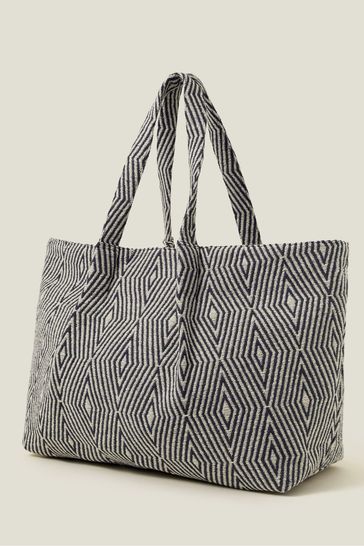 Accessorize weekend bag outlet