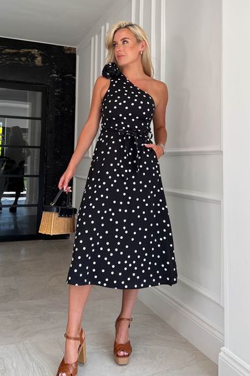 Dress with online flower on shoulder