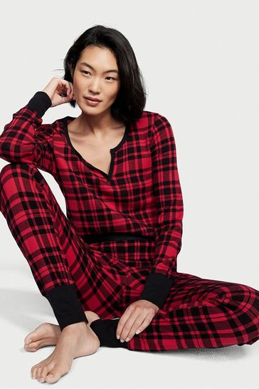 Red and black plaid thermal pajamas deals