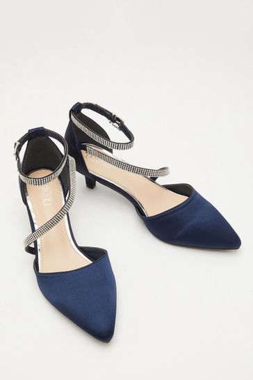 Quiz cross strap new arrivals low heeled courts