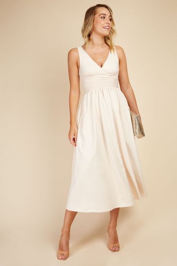 White skater dress midi 2025