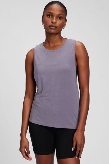 Gap fit store tank top