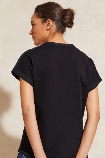 Black v 2025 neck shirt