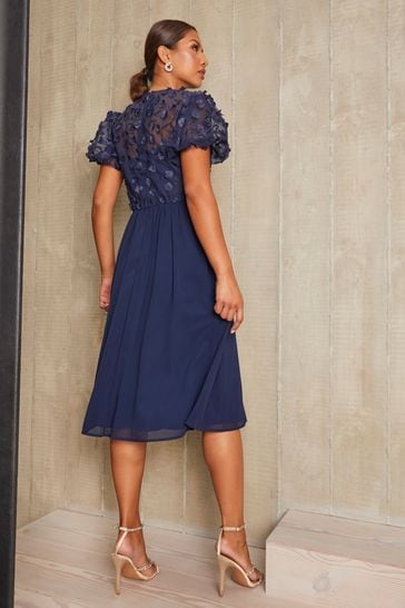Sweetheart Neckline Lace Midi Dress in Navy – Chi Chi London