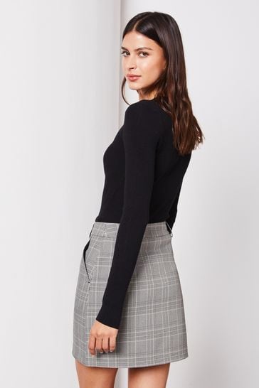 Grey pencil outlet skirt black tights