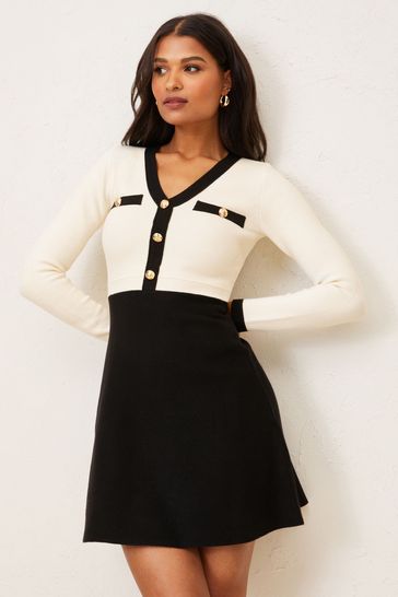Lipsy Monochrome Petite V Neck Fit And Flare Knitted Dress