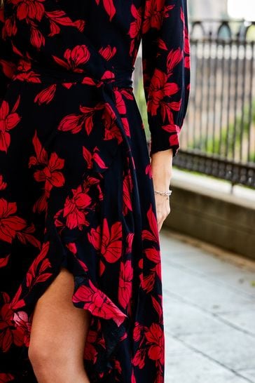 Black with flowers online dress