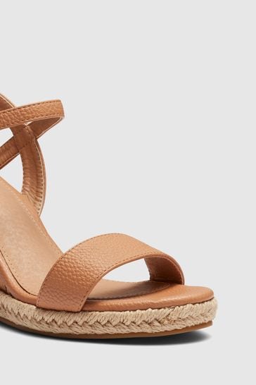 Tan discount cork sandals