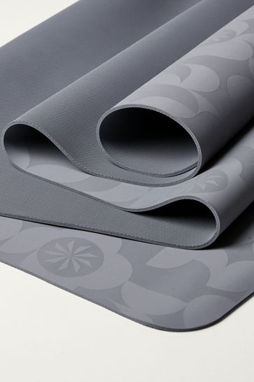 Laura ashley yoga mat top