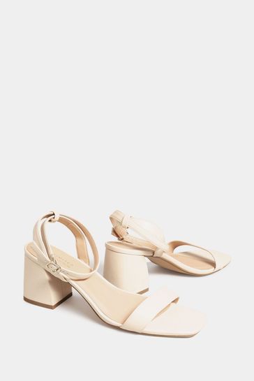 Extra wide hotsell nude heels