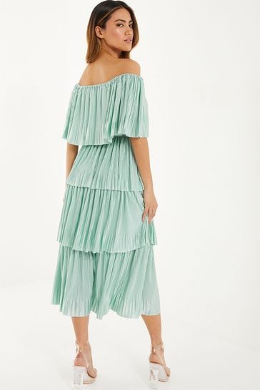 Green pleated skirt online quiz
