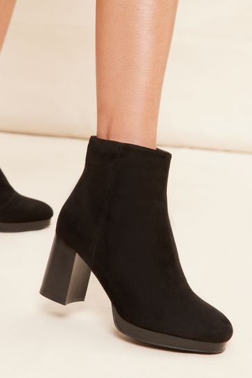 Half outlet boot black