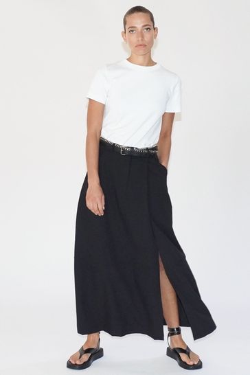 Maxi skirt with top pockets belt