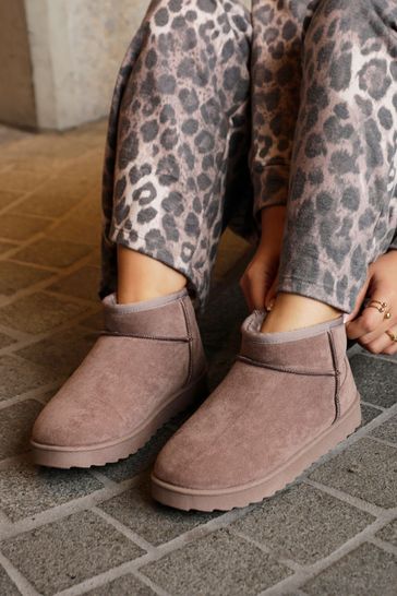 Fur lined on sale ankle boots