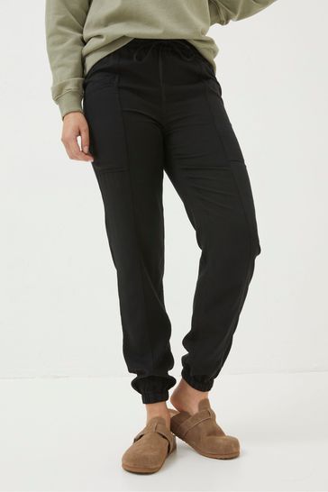 Pantalones de chándal cargo negros con bajos ajustados Lyme de FatFace