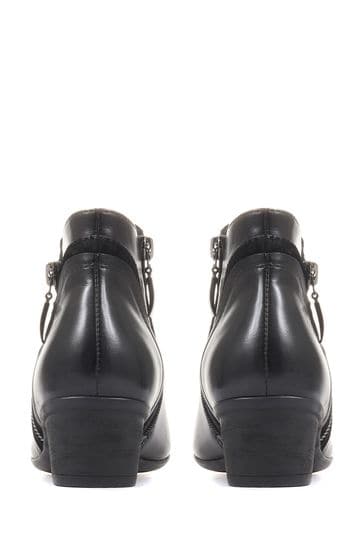 Wide black hotsell ankle boots