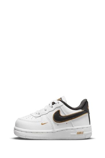 Nike white and gold air force 1 store