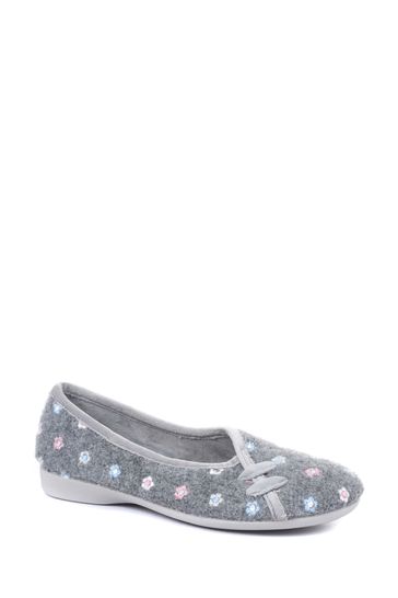 Ballet pump clearance slippers