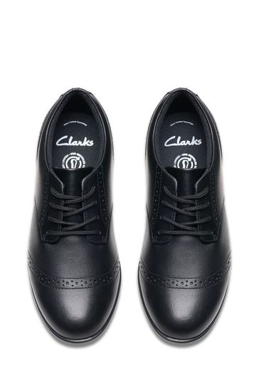 Clarks narrow fit hot sale
