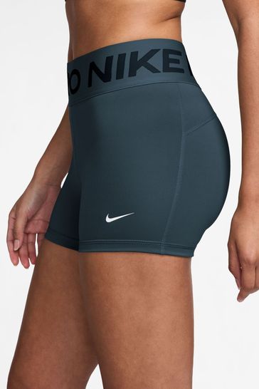 Cycling short nike top
