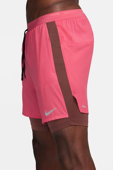 Nike stride 2 in 1 shorts top