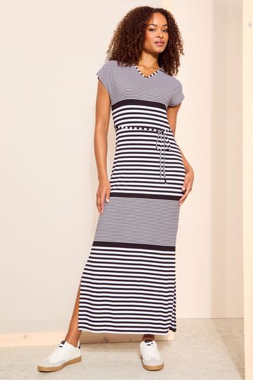 Friends Like These Black/White Petite Straight T-Shirt Maxi Dress With Belt
