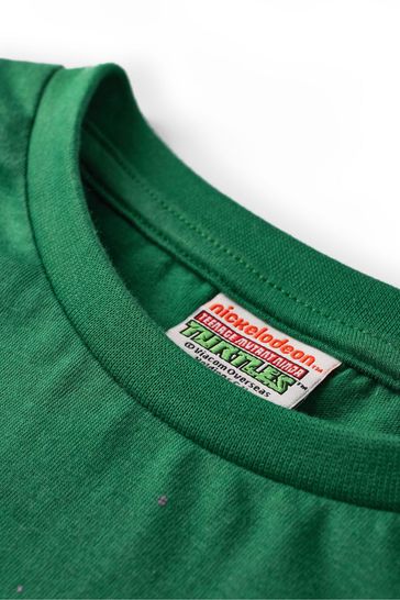 Online clothing stores shop for teenage guys