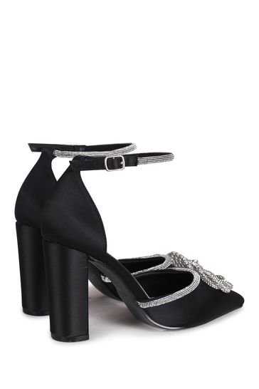 Black strappy heels closed toe discount