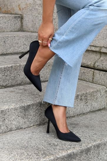 Linzi Black Adena Classic Pointed Court Shoe with Stiletto Heel