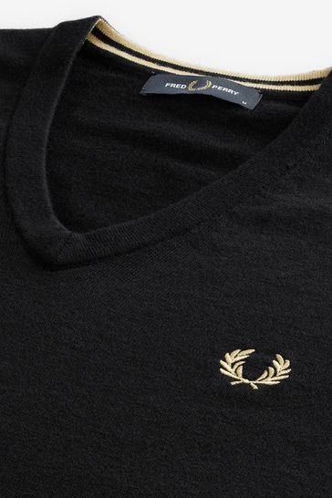 Fred perry black online v neck jumper