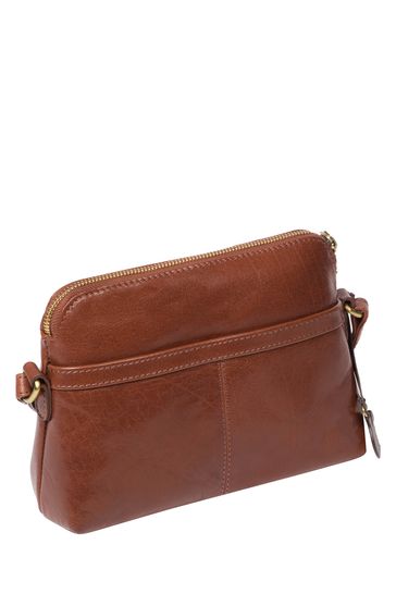 Dainty leather store