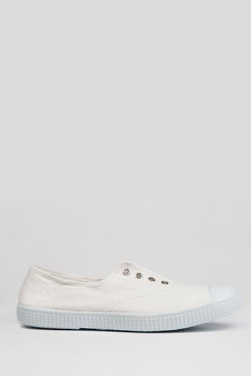 White canvas 2025 shoes near me