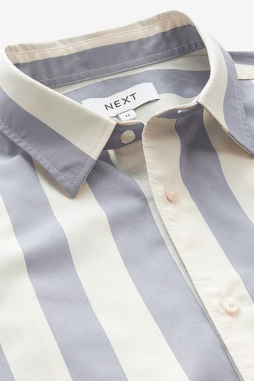 Blue shirt white outlet collar next