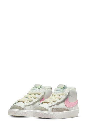 Nike trainers best sale for baby girl