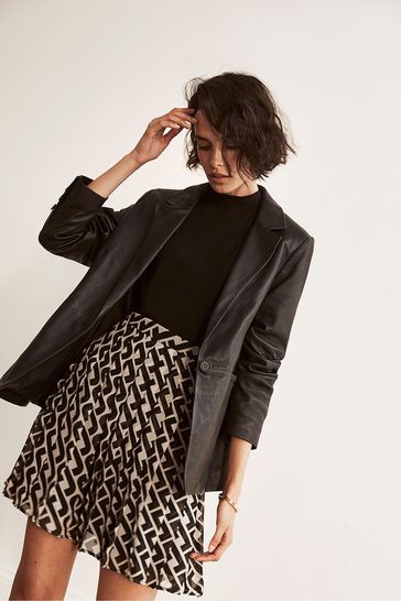 Leather mini skirt mint velvet outlet
