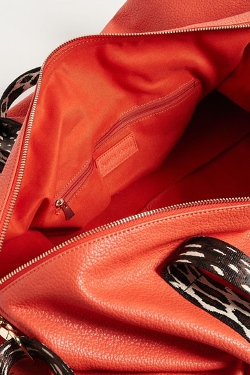 Oliver bonas best sale leather bag