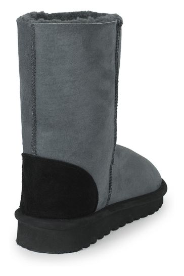 Celtic sheepskin shop boots sale