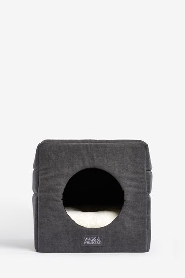 Wags and top whiskers dog bed
