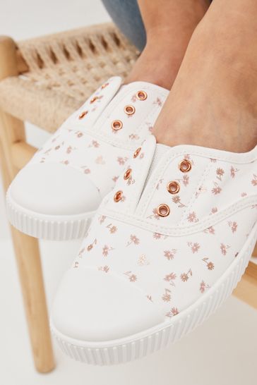 Laceless canvas pumps store