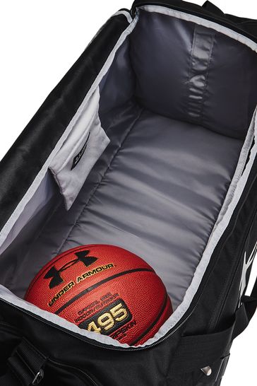 Ua 495 basketball on sale