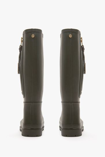 Wellies store with zips