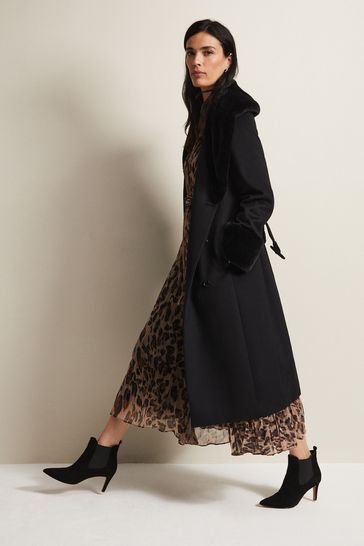 Long wool best sale coat fur collar
