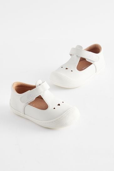 White Wide Fit (G) Crawler T-Bar Shoes