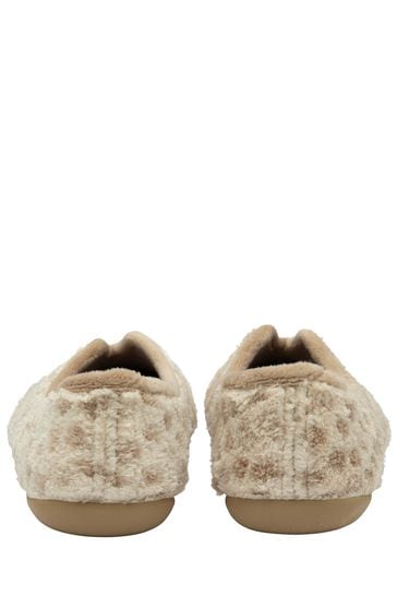 Lotus slippers store