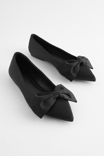 Black Forever Comfort® Bow Point Toe Ballerinas