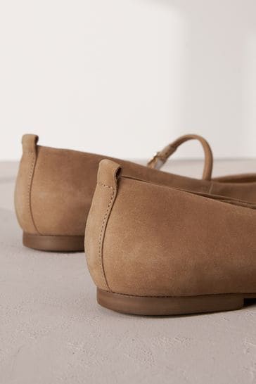 Camel sales leather flats