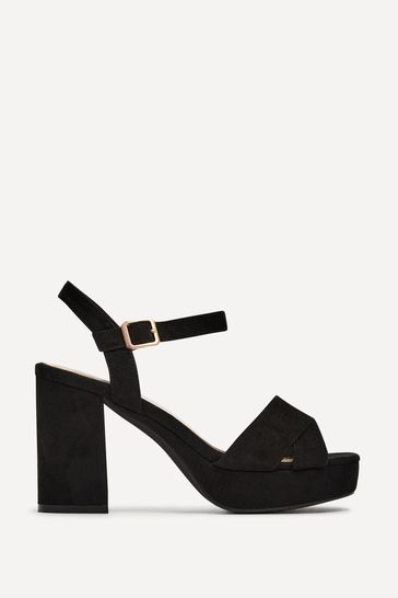 Front strap hotsell sandals