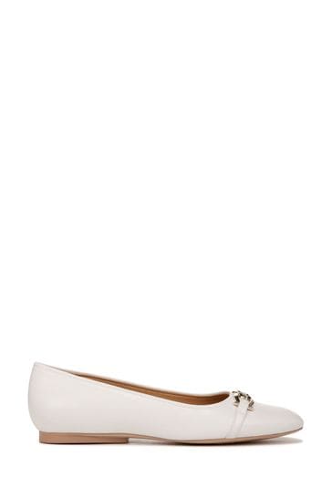 Naturalizer shop white flats